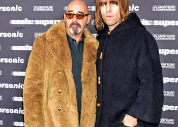 Oasis’ Paul ‘Bonehead’ Arthurs: Me and Liam Gallagher would reject knighthoods