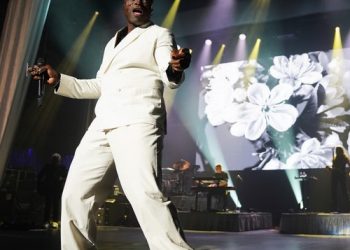 Seal announces 30th anniverary UK tour