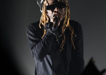 ‘We work too hard for this’: Lil Wayne cuts set short due to lack of enthusiasm for his special guests