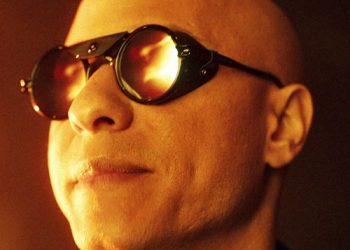 JVKE samples the sun