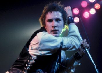 Sex Pistols releasing new 7” replica single of their iconic debut ‘Anarchy in the UK’