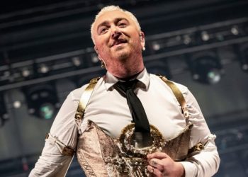 Sam Smith ends Manchester concert after just 4 songs