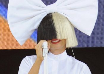 Sia gives $130,000 to three favourite Survivor contestants
