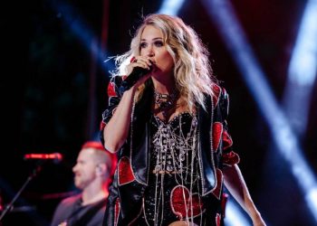Carrie Underwood Shows Off Sweet Flower Tattoo in Girls Trip Photos