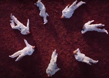 ENHYPEN Releases 4th Mini Album ‘DARK BLOOD’ & Enigmatic Music Video for ‘Bite Me’: Watch