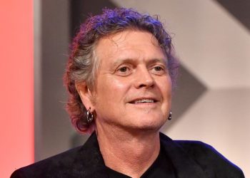Def Leppard Drummer Rick Allen Is “Thankful That I’m Still Here” After Being Assaulted in Florida