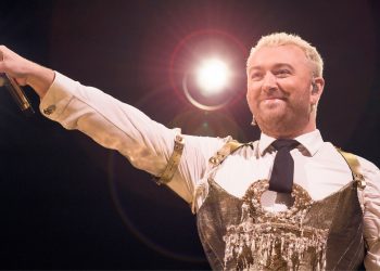 Sam Smith issues statement after cancelling Manchester concert four songs in