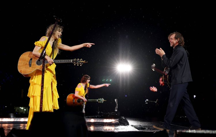 Taylor Swift and Aaron Dessner debut ‘Would’ve, Could’ve, Should’ve’ live