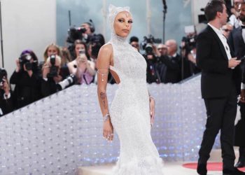 The Creatives Behind Doja Cat’s Met Gala Gown Share the Story Behind the Oscar de la Renta Look