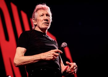 Roger Waters’ Frankfurt Concert Protested by Jewish Groups and City Officials