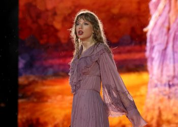 Taylor Swift’s final ‘Eras’ tour show in Nashville delayed by four hours due to bad weather