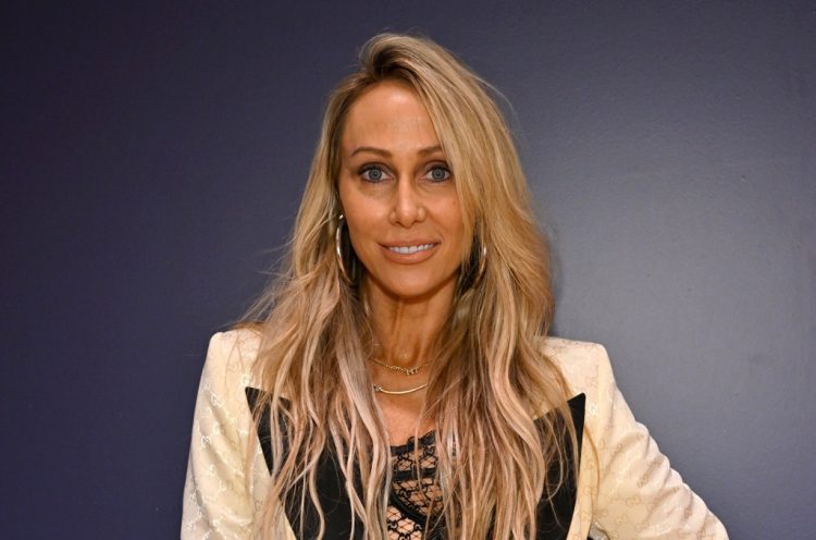 Tish Cyrus Is Engaged to Dominic Purcell