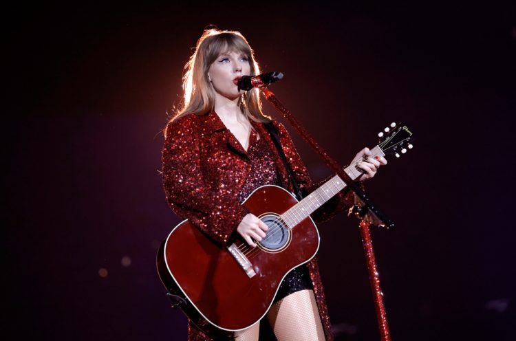 Taylor Swift Brings Out Maren Morris for First-Ever ‘You All Over Me’ Performance in Chicago