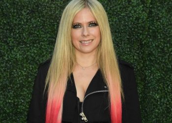 Avril Lavigne and Tyga spilt