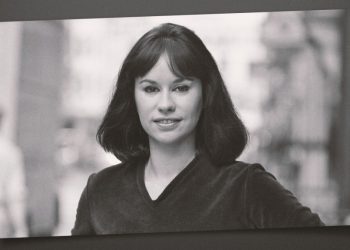 Astrud Gilberto, “The Girl From Ipanema” Singer Dies at 83