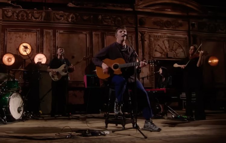 Watch Fontaines D.C.’s Grian Chatten make solo ‘Jools Holland’ debut