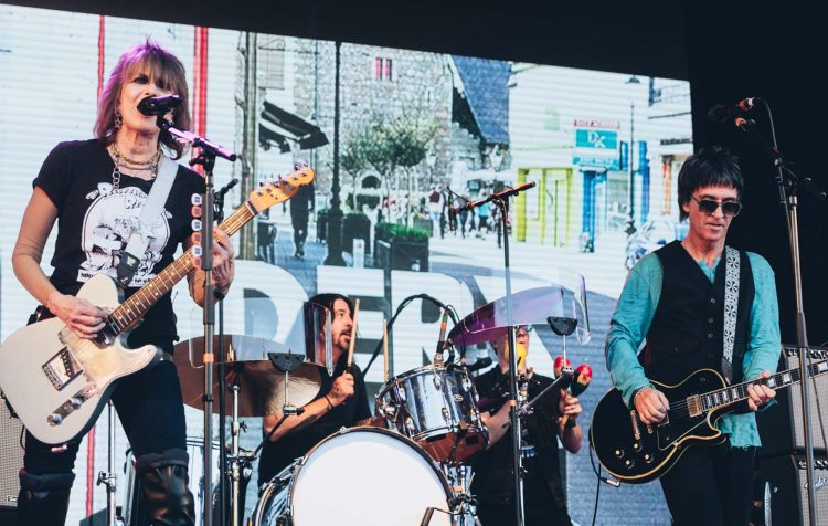 The Pretenders bring out Johnny Marr, Dave Grohl and Paul McCartney for Glastonbury set