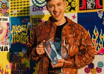 Olly Alexander receives a BRIT Billion Award for Years & Years