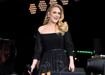 Adele Forgot The Lyrics to One of Her Songs at Las Vegas Show: Watch