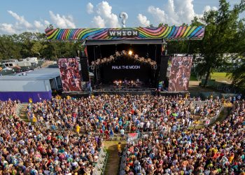 New iPhone feature causes accidental 911 calls at Bonnaroo