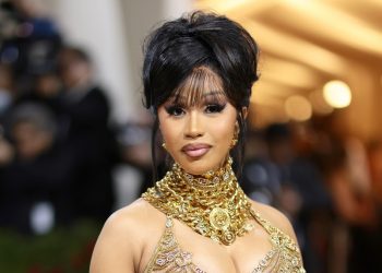 Cardi B Sings Lady Gaga’s ‘Bad Romance’ While Dancing on Her Gigantic Kitchen Island: Watch