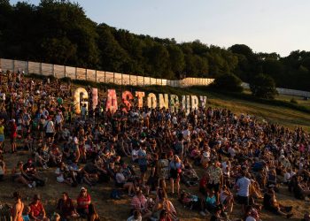 Glastonbury ask festival-goers not to bring disposable vapes