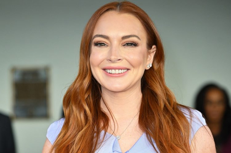 Lindsay Lohan Is Glowing in Pregnancy Selfie