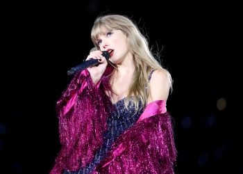 The Seven Best Moments From Taylor Swift’s Final Night in Chicago on Her Eras Tour