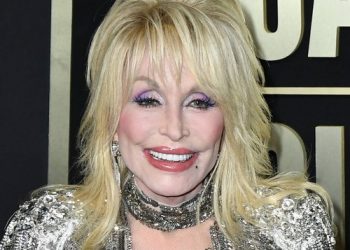 Dolly Parton rules out holographic performances after her death