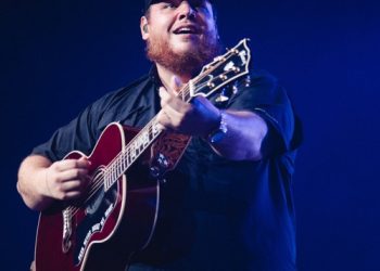 Luke Combs is delighted to help Tracy Chapman hit ‘new milestones’