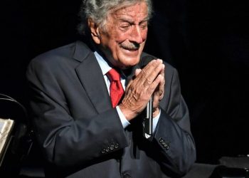 Elton John and Billy Joel lead tributes to Tony Bennett