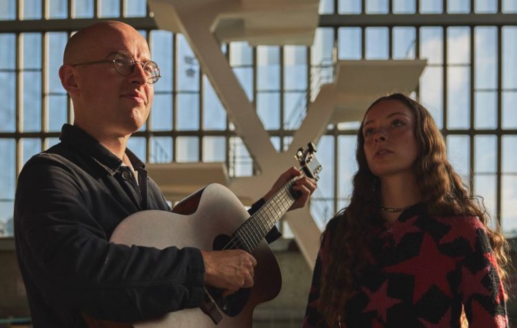 Bombay Bicycle Club and Holly Humberstone team up on ‘Diving’