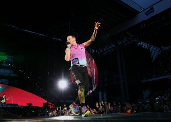 Watch Coldplay cover Backstreet Boys’ ‘Everybody (Backstreet’s Back)’