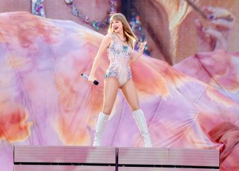 Taylor Swift Adds 14 New Dates to Eras Tour, Paramore to Open European Shows
