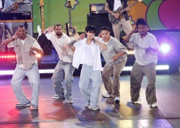 BTS’ Jung Kook Thrills ‘GMA’ Audience With Live Debut of Solo Single ‘Seven’