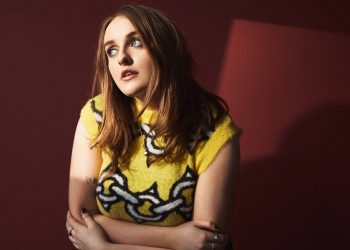 Nell Mescal shares new single ‘Punchline’, announces UK and Ireland tour