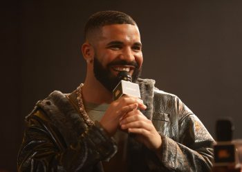 Drake Reveals He Bought Tupac Shakur’s Crown Ring in Hip-Hop Auction