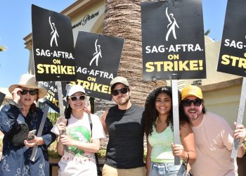 ‘iCarly’ Star Jaidyn Triplett Sings Theme Song for SAG-AFTRA Strike
