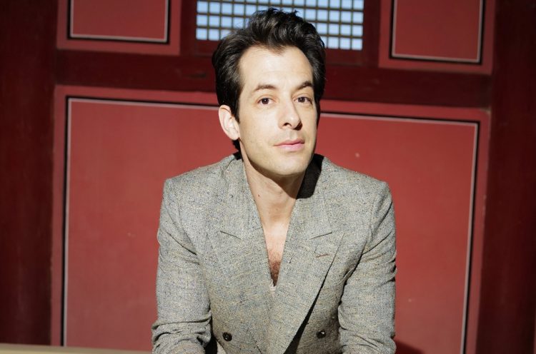 Mark Ronson Has Heard Dua Lipa’s New Album & Thinks ‘It’s Incredible’