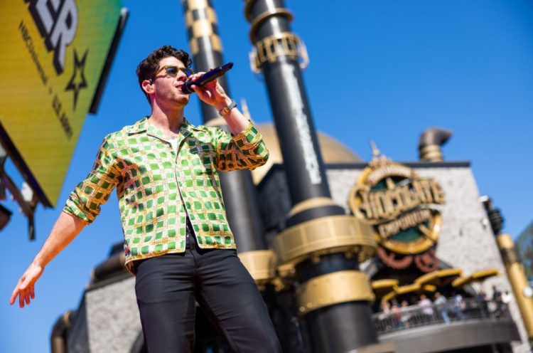 Nick Jonas Talks Jonas Brothers’ Tour Strategy as He Takes the Stage for NBCUniversal’s ‘Salute to Summer’
