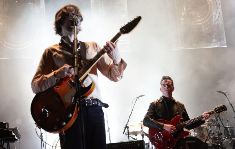 Watch Richard Hawley join Pulp at first Sheffield homecoming show