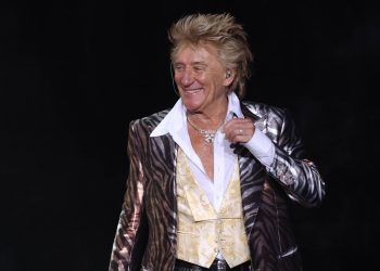 Mayor of Plymouth abused after Rod Stewart storms off stage due to power being cut at gig
