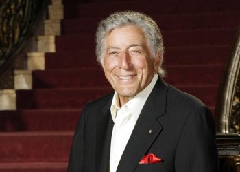 Tony Bennett’s Widow Susan Fondly Recalls Singer’s ‘Wonderful Soul,’ Shares Favorite Picture