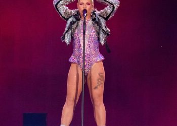 Pink pays tribute to ‘brave’ Sinéad O’Connor