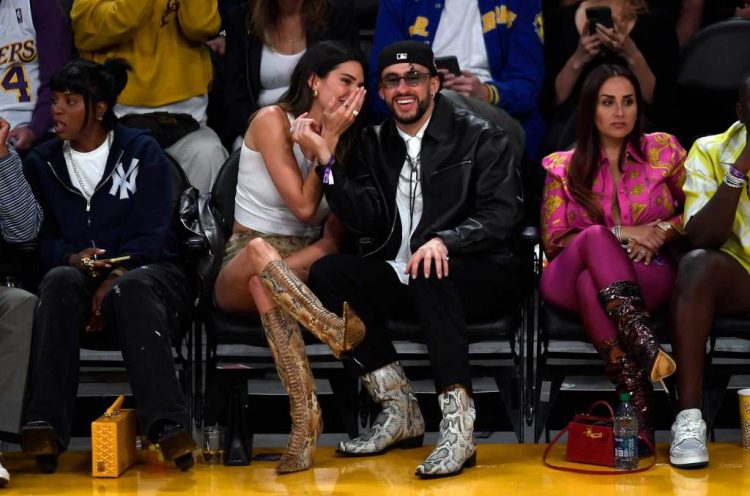 Bad Bunny & Kendall Jenner Pack on the PDA at Drake’s L.A. Concert