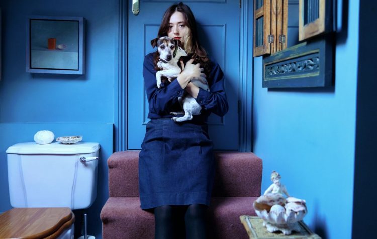 Sophie May – ‘Worst Thoughts In The World’ EP review: pop with an outsider defiance