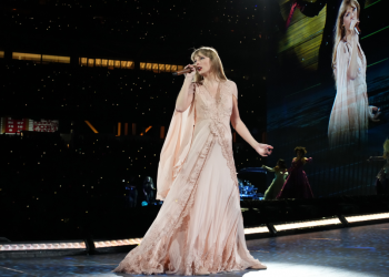 Taylor Swift Joins Fans in Celebrating the Start of August: ‘Get in the Car’