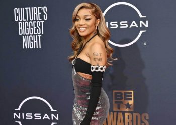 GloRilla Teams Up With Gloss Up, Slimeroni & More in ‘Wrong One’ Video: Watch