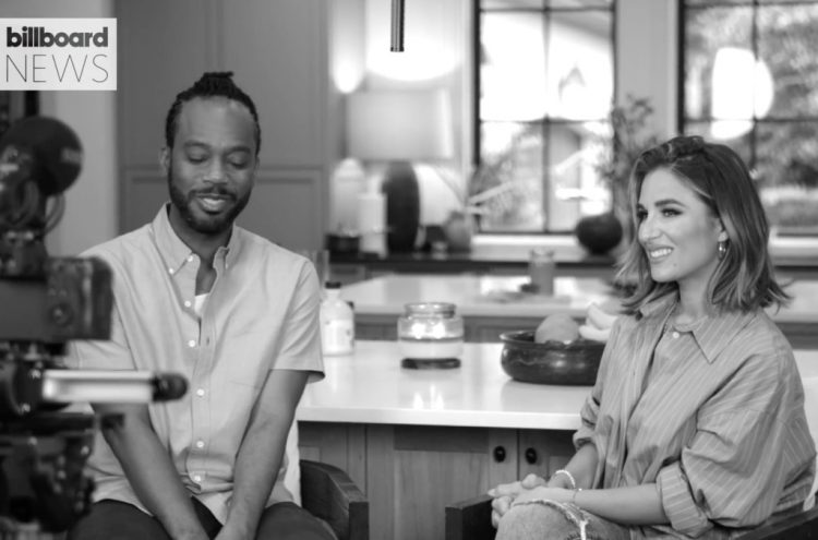 Here’s Why Jessie James Decker Waited 3 Years to Release ‘I’m Gonna Love You’