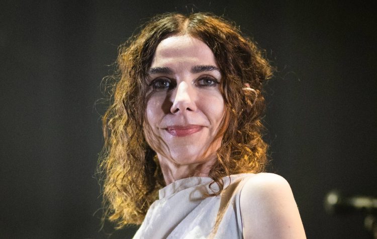 PJ Harvey teases career-spanning 2024 US tour